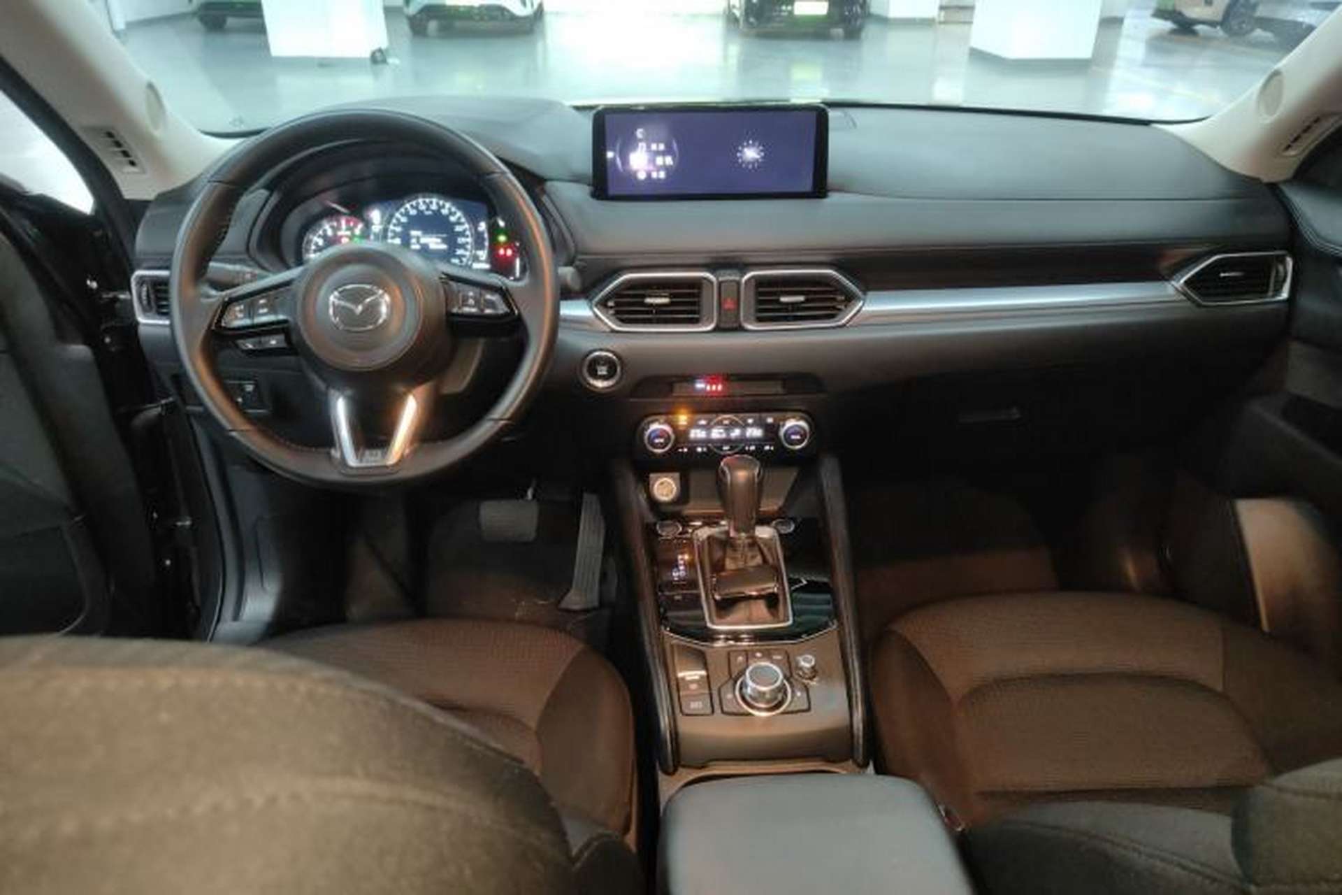 Used Mazda CX-5 2024 2.0L Automatic Two-Wheel Drive ZhiShang Version Center Console