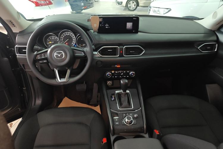 Used Mazda CX-5 2024 2.0L Automatic Two-Wheel Drive Comfort Version Center Console