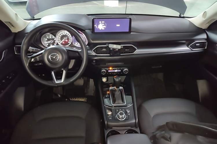 Used Mazda CX-5 2024 2.0L Automatic Two-Wheel Drive Comfort Version Center Console