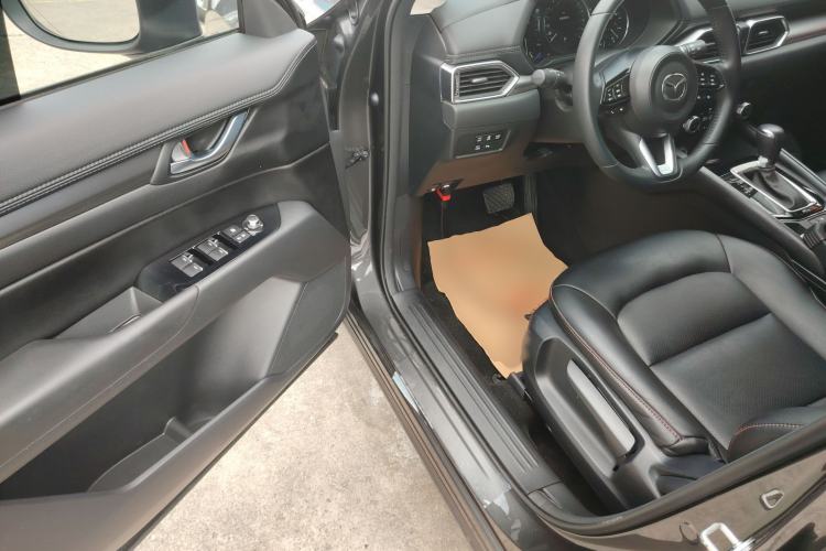 Used Mazda CX-5 2024 2.0L Automatic Two-Wheel Drive ZhiShang Pro Driver Seat