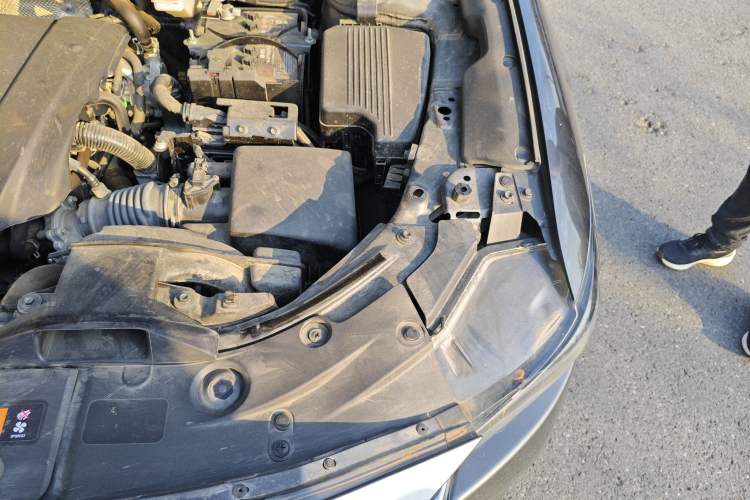 Used Mazda CX-5 2024 2.0L Automatic Two-Wheel Drive Comfort Version Engine Bay Left