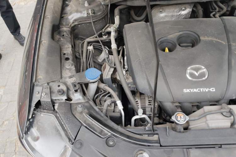 Used Mazda CX-5 2024 2.0L Automatic Two-Wheel Drive Comfort Version Engine Bay Right