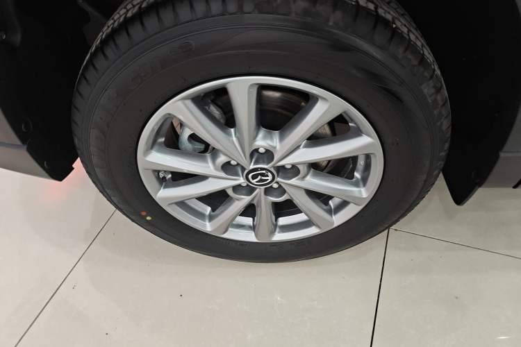 Used Mazda CX-5 2024 2.0L Automatic Two-Wheel Drive Comfort Version Exterior 5