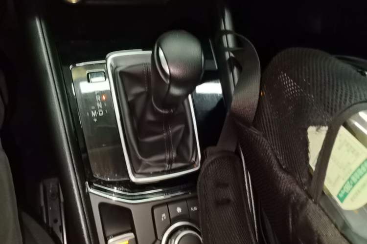 Used Mazda CX-5 2024 2.0L Automatic Two-Wheel Drive Comfort Version Gear Lever
