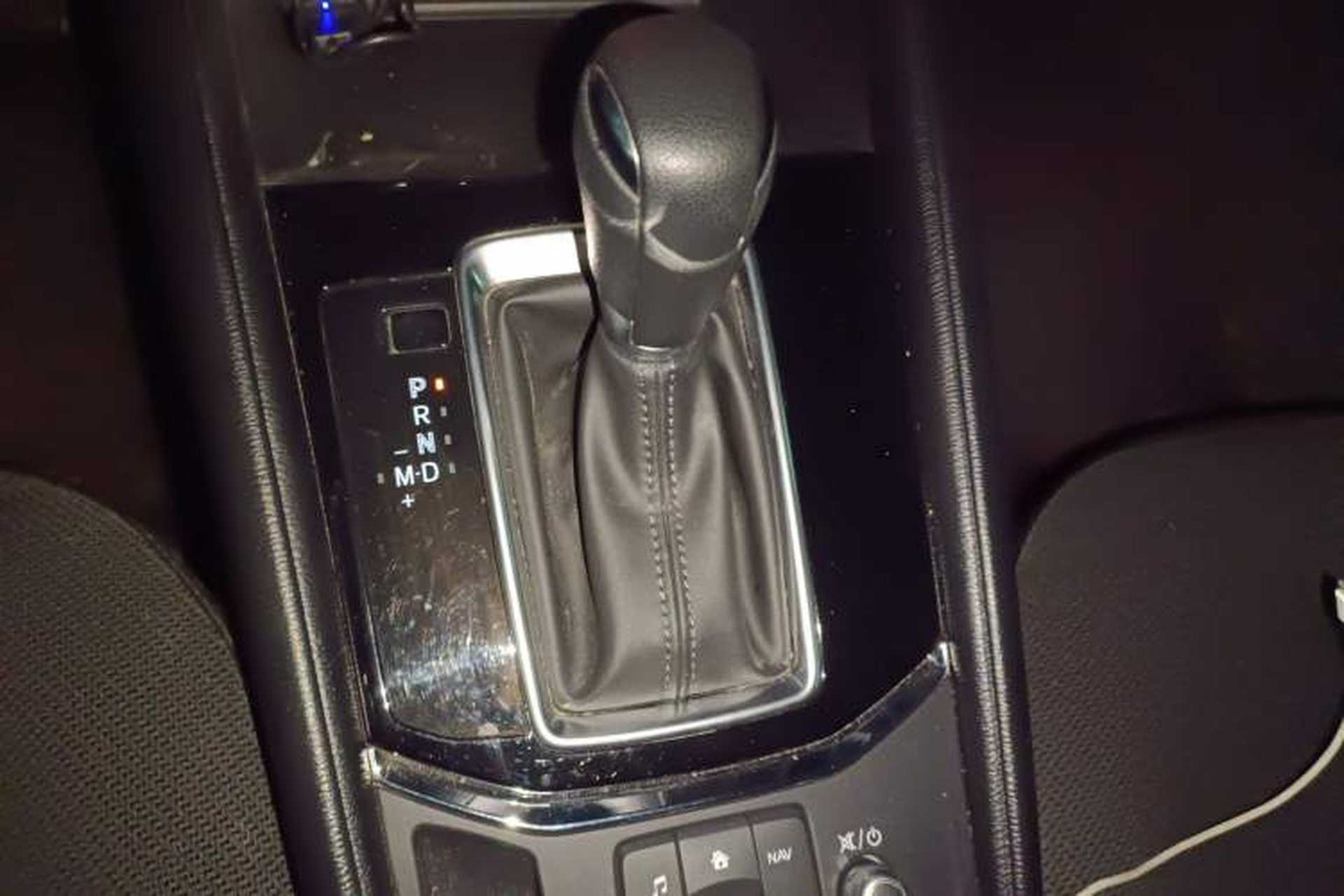 Used Mazda CX-5 2024 2.0L Automatic Two-Wheel Drive Comfort Version Gear Lever