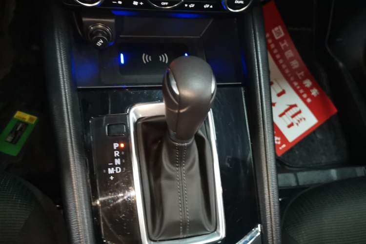Used Mazda CX-5 2024 2.0L Automatic Two-Wheel Drive ZhiShang Version Gear Lever