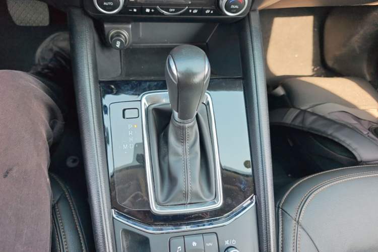 Used Mazda CX-5 2024 2.0L Automatic Two-Wheel Drive Zhiya Pro Gear Lever