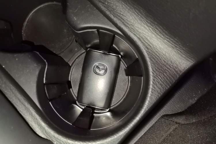 Used Mazda CX-5 2024 2.0L Automatic Two-Wheel Drive Comfort Version Interior 1