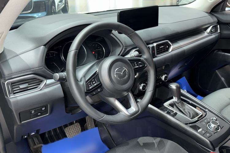 Used Mazda CX-5 2024 2.0L Automatic Two-Wheel Drive ZhiShang Version Interior 2