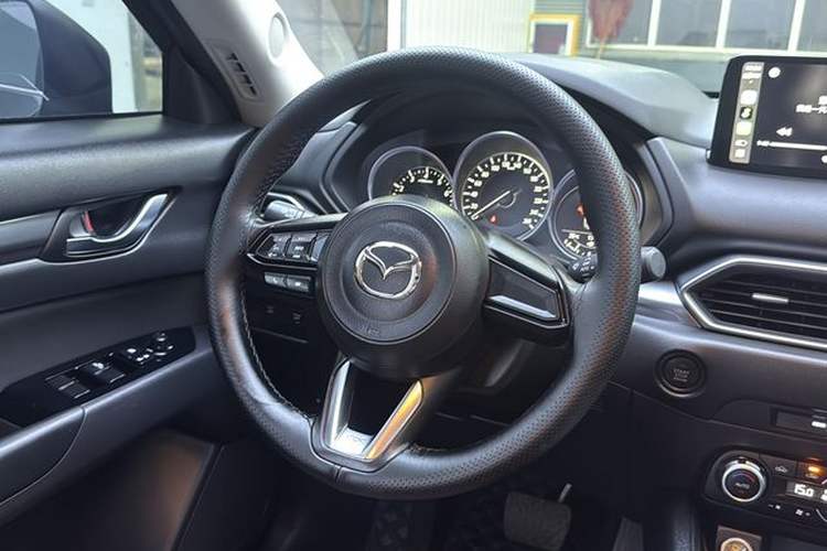 Used Mazda CX-5 2024 2.0L Automatic Two-Wheel Drive Comfort Version Interior 3