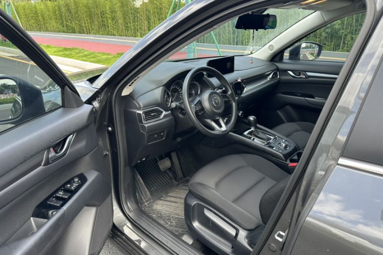 Used Mazda CX-5 2024 2.0L Automatic Two-Wheel Drive Comfort Version Interior 3