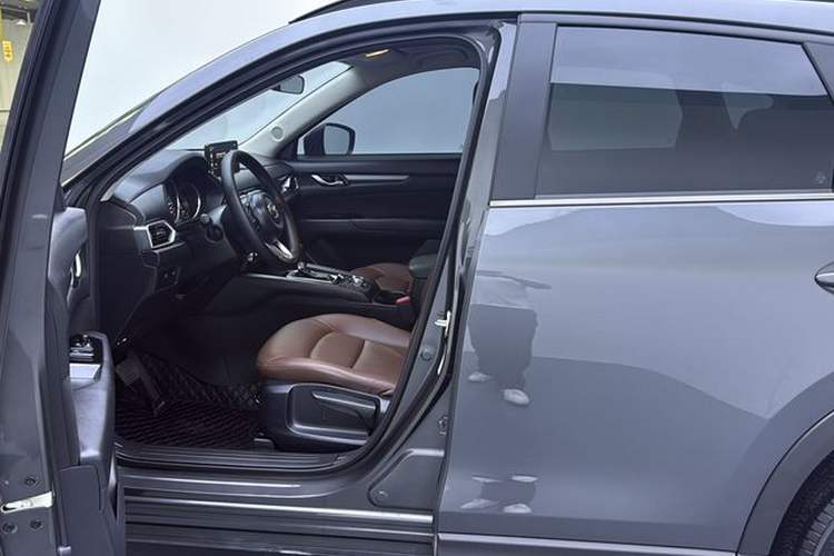 Used Mazda CX-5 2024 2.0L Automatic Two-Wheel Drive Comfort Version Interior 4