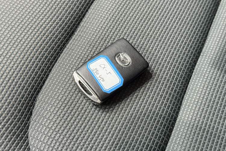 Used Mazda CX-5 2024 2.0L Automatic Two-Wheel Drive ZhiShang Version Interior 4
