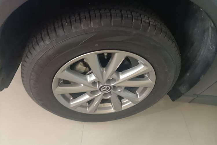 Used Mazda CX-5 2024 2.0L Automatic Two-Wheel Drive Comfort Version Left Front Wheel Hub
