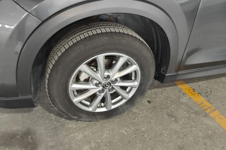 Used Mazda CX-5 2024 2.0L Automatic Two-Wheel Drive Zhiya Pro Left Front Wheel Hub