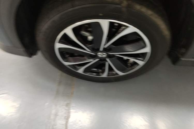 Used Mazda CX-5 2024 2.5L Automatic Two-Wheel Drive ZhiZun Version Left Front Wheel Hub