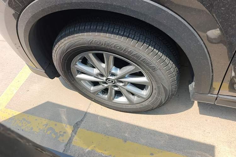 Used Mazda CX-5 2024 2.0L Automatic Two-Wheel Drive ZhiShang Pro Left Front Wheel Hub