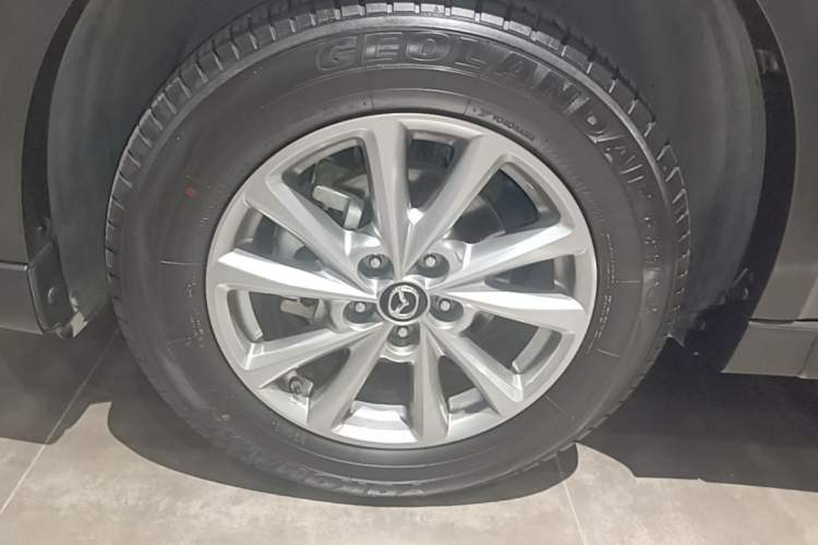 Used Mazda CX-5 2024 2.0L Automatic Two-Wheel Drive ZhiShang Version Left Front Wheel Hub