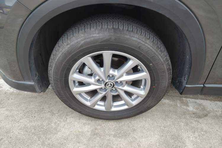 Used Mazda CX-5 2024 2.0L Automatic Two-Wheel Drive ZhiShang Pro Left Front Wheel Hub