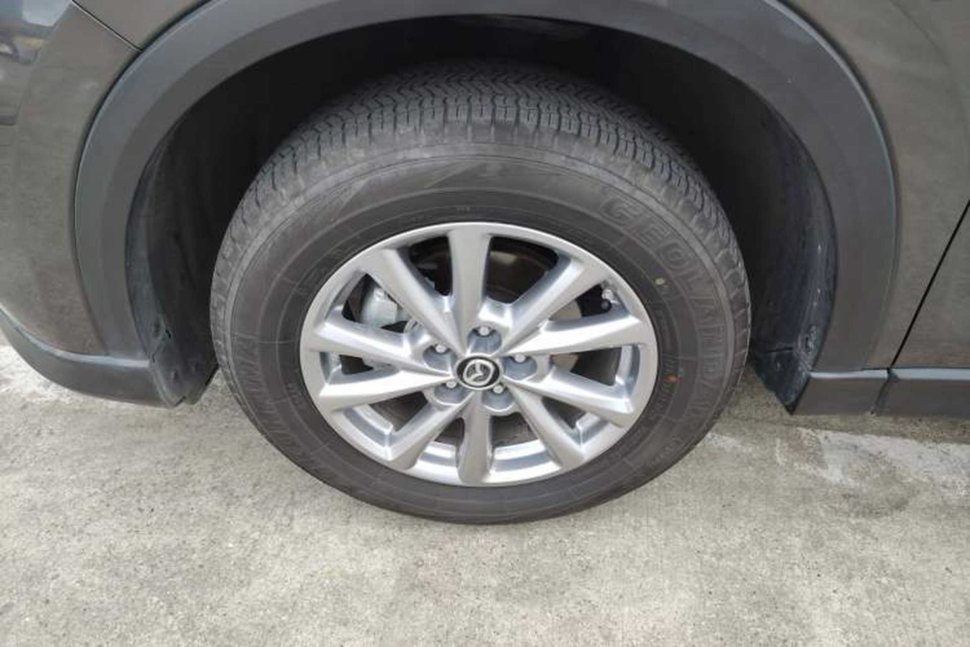 Used Mazda CX-5 2024 2.0L Automatic Two-Wheel Drive ZhiShang Pro Left Front Wheel Hub