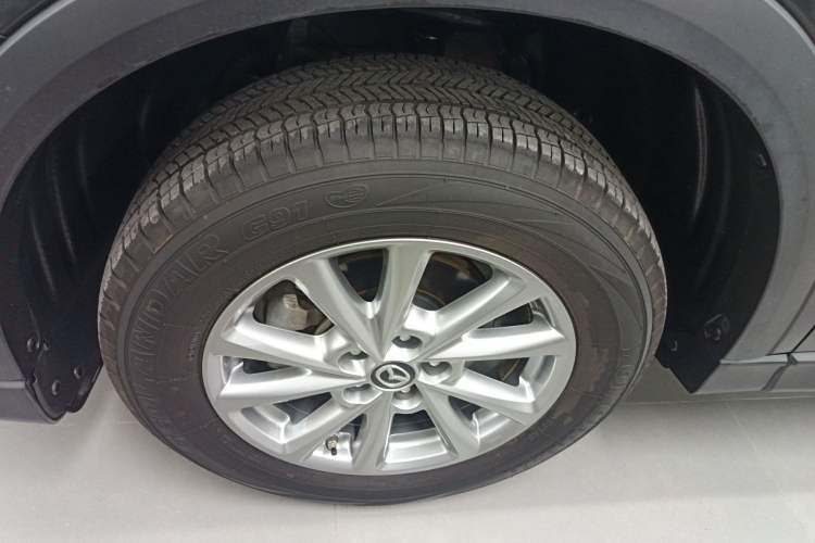 Used Mazda CX-5 2024 2.0L Automatic Two-Wheel Drive ZhiShang Version Left Front Wheel Hub