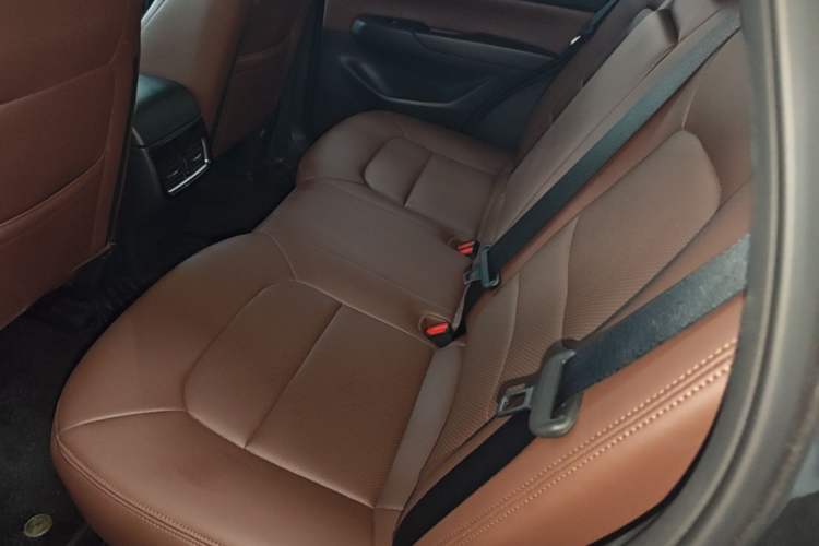 Used Mazda CX-5 2024 2.0L Automatic Two-Wheel Drive ZhiShang Pro Left Rear Seat