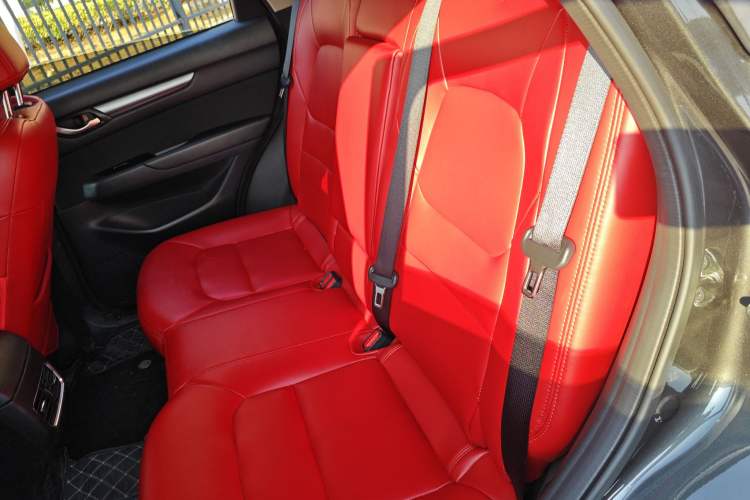 Used Mazda CX-5 2024 2.0L Automatic Two-Wheel Drive Comfort Version Left Rear Seat