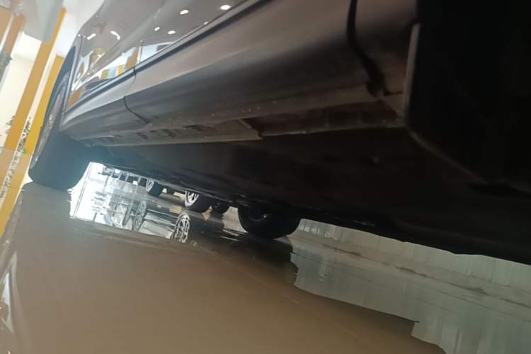 Used Mazda CX-5 2024 2.0L Automatic Two-Wheel Drive Comfort Version Left Side Sill