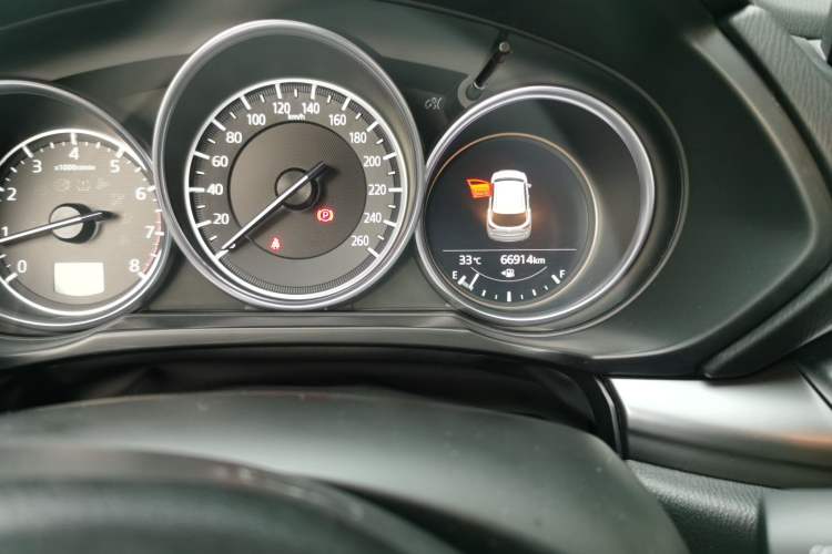 Used Mazda CX-5 2024 2.0L Automatic Two-Wheel Drive Comfort Version Odometer Close Up