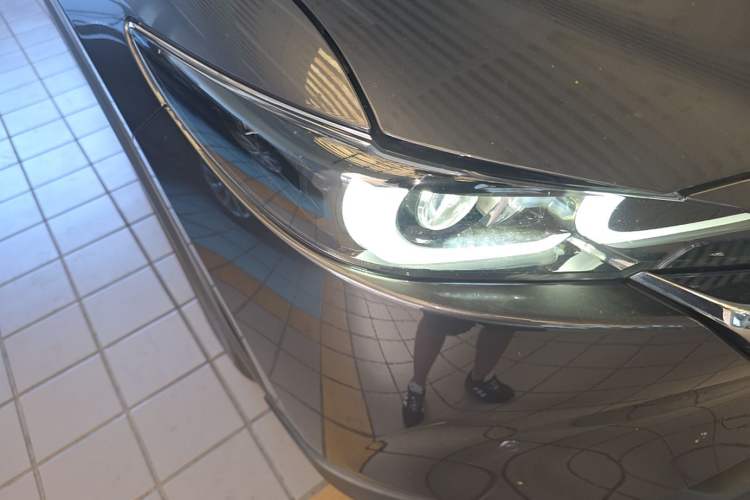 Used Mazda CX-5 2024 2.0L Automatic Two-Wheel Drive Comfort Version Right Front Headlight