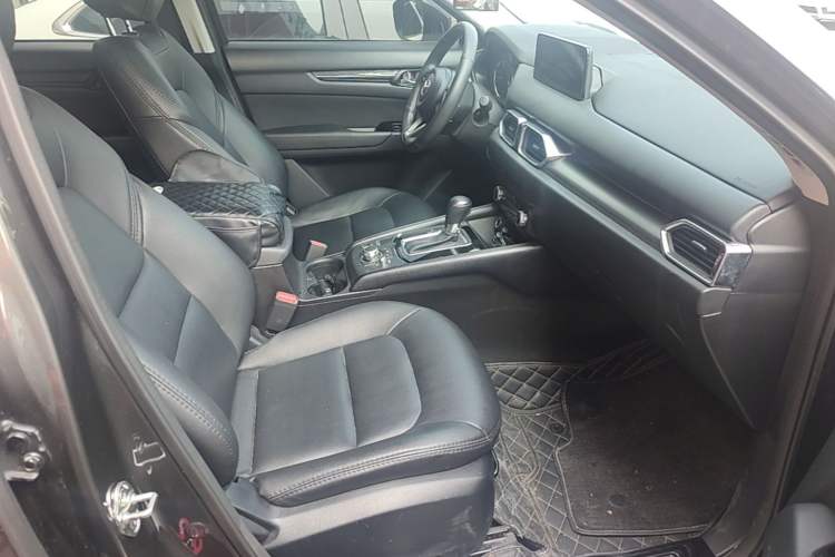 Used Mazda CX-5 2024 2.0L Automatic Two-Wheel Drive Comfort Version Right Front Seat
