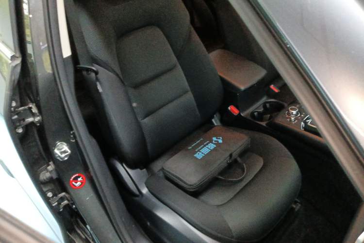 Used Mazda CX-5 2024 2.0L Automatic Two-Wheel Drive Comfort Version Right Front Seat