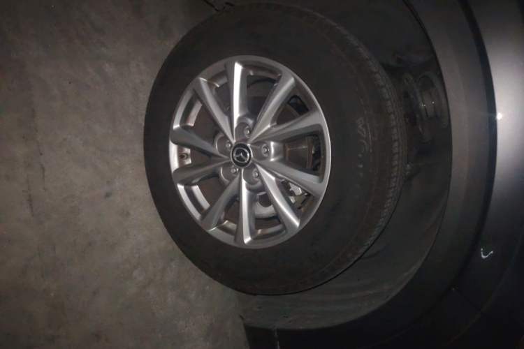 Used Mazda CX-5 2024 2.0L Automatic Two-Wheel Drive Zhiya Pro Right Front Wheel Hub