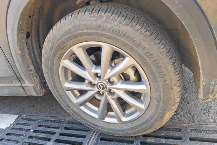 Used Mazda CX-5 2024 2.0L Automatic Two-Wheel Drive Comfort Version Right Front Wheel Hub