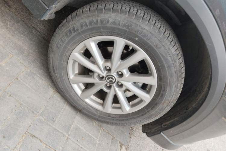 Used Mazda CX-5 2024 2.0L Automatic Two-Wheel Drive Comfort Version Right Front Wheel Hub
