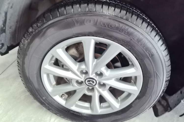 Used Mazda CX-5 2024 2.0L Automatic Two-Wheel Drive Comfort Version Right Rear Wheel Hub