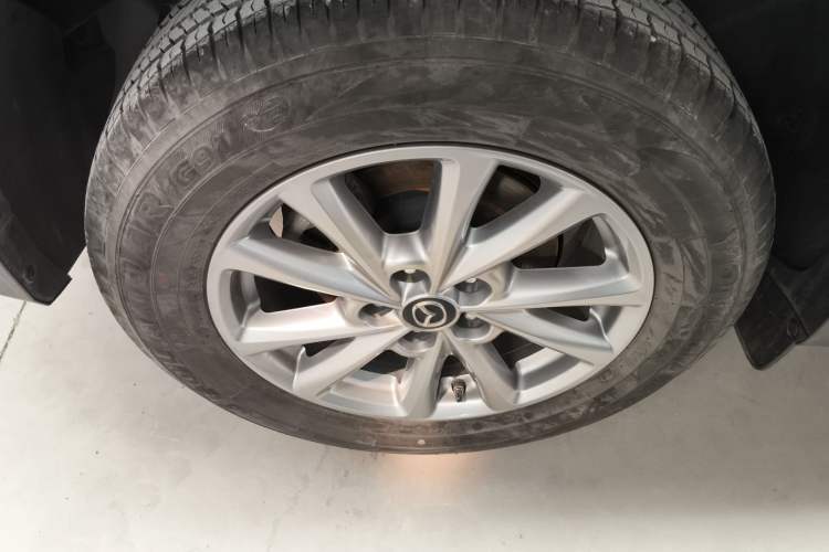 Used Mazda CX-5 2024 2.0L Automatic Two-Wheel Drive Zhiya Pro Right Rear Wheel Hub