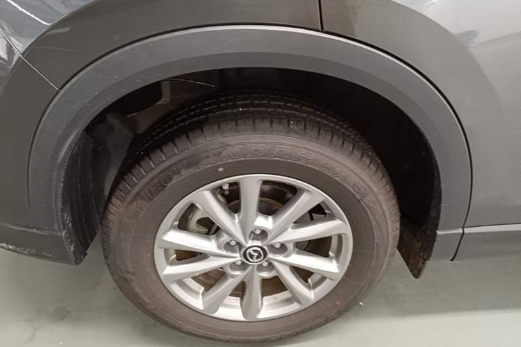 Used Mazda CX-5 2024 2.0L Automatic Two-Wheel Drive Comfort Version Right Rear Wheel Hub