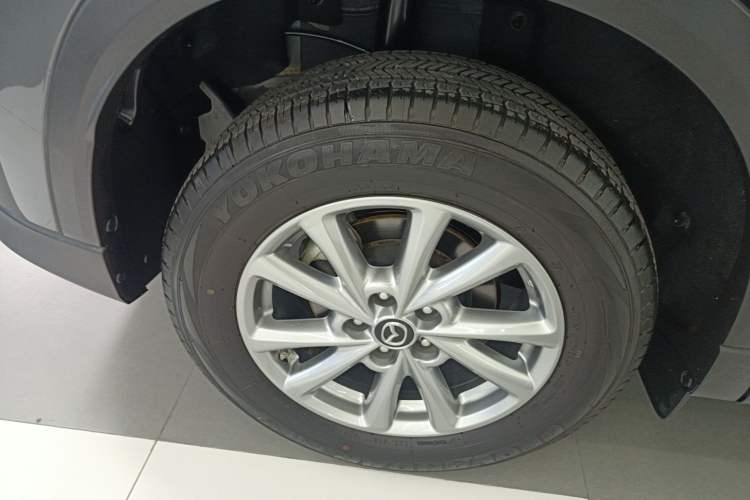 Used Mazda CX-5 2024 2.0L Automatic Two-Wheel Drive ZhiShang Version Right Rear Wheel Hub