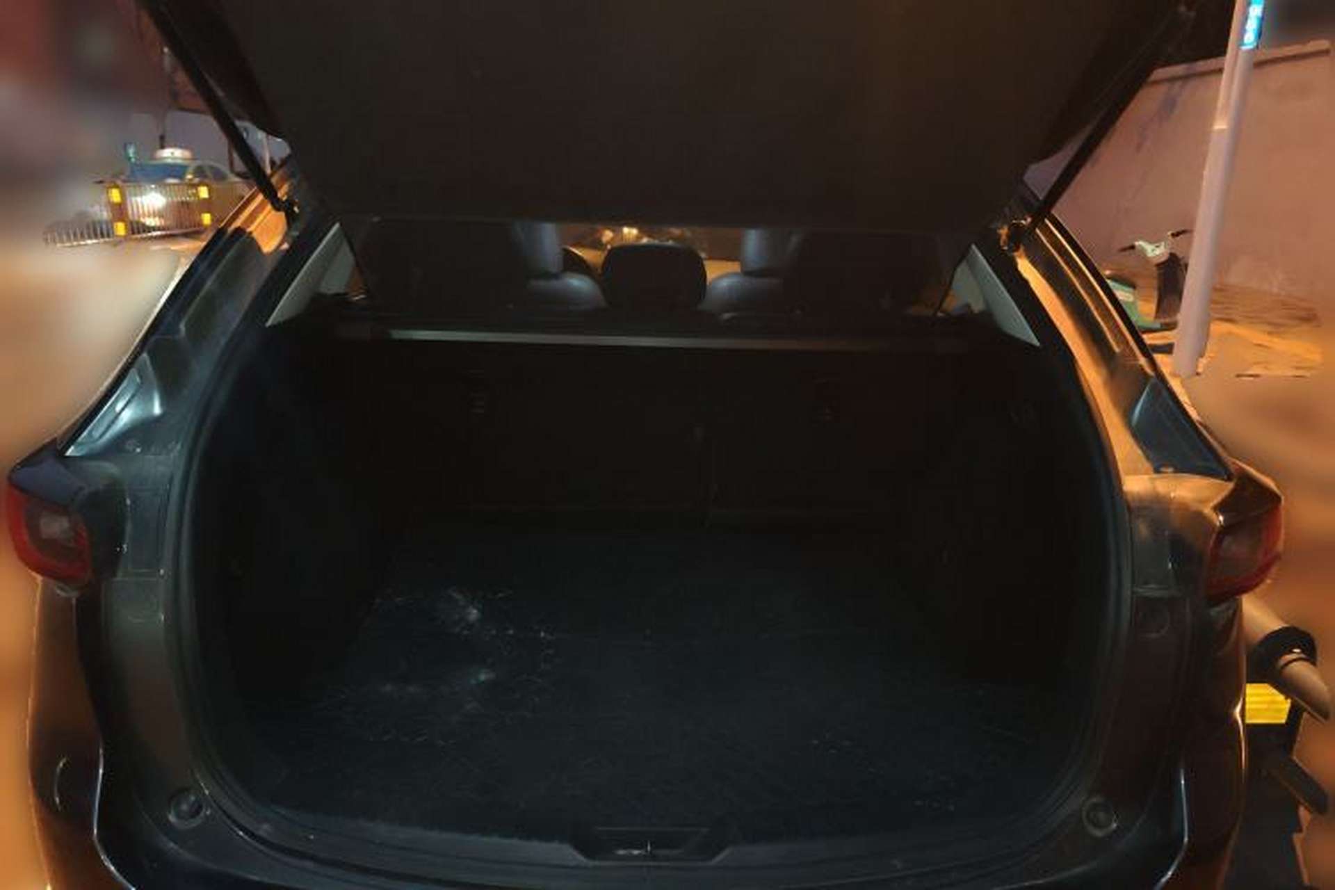 Used Mazda CX-5 2024 2.0L Automatic Two-Wheel Drive ZhiShang Version Trunk