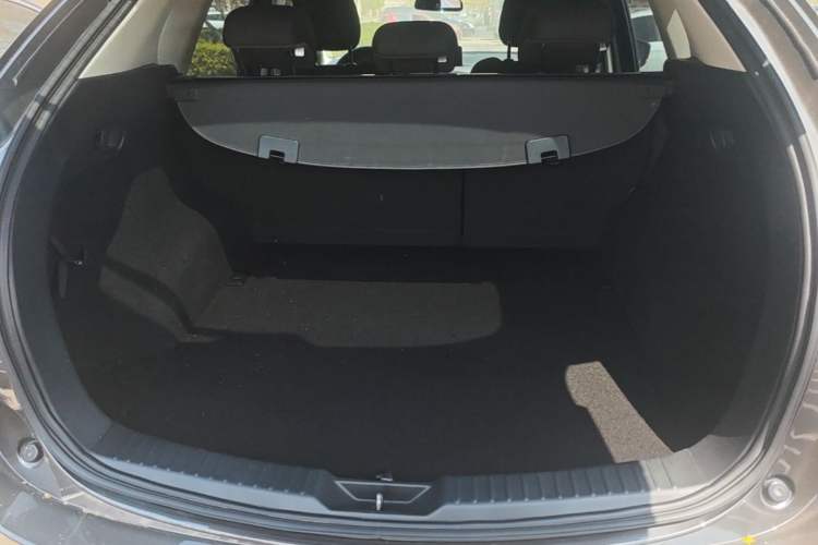 Used Mazda CX-5 2024 2.0L Automatic Two-Wheel Drive ZhiShang Version Trunk