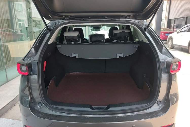 Used Mazda CX-5 2024 2.0L Automatic Two-Wheel Drive ZhiShang Pro Trunk