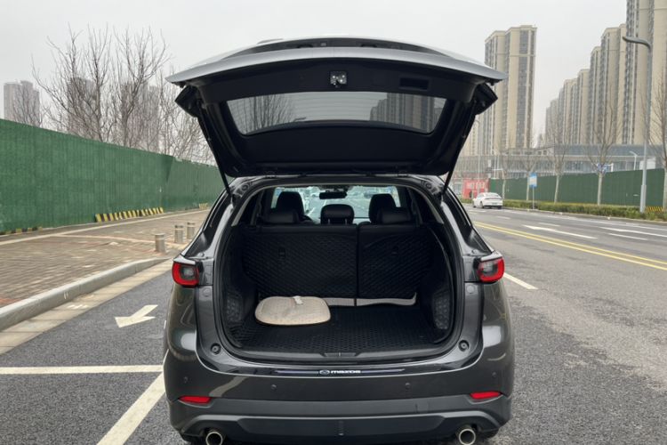 Used Mazda CX-5 2024 2.0L Automatic Two-Wheel Drive ZhiShang Version Trunk