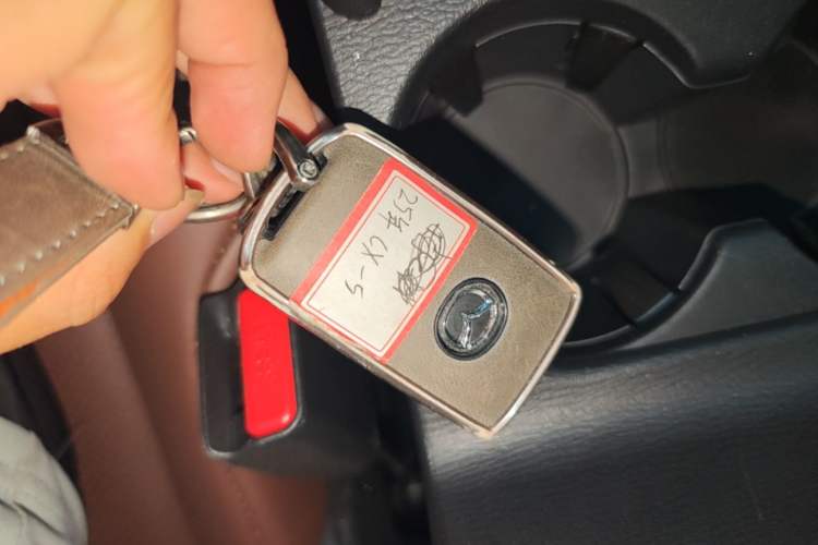 Used Mazda CX-5 2024 2.0L Automatic Two-Wheel Drive ZhiShang Pro Vehicle Key