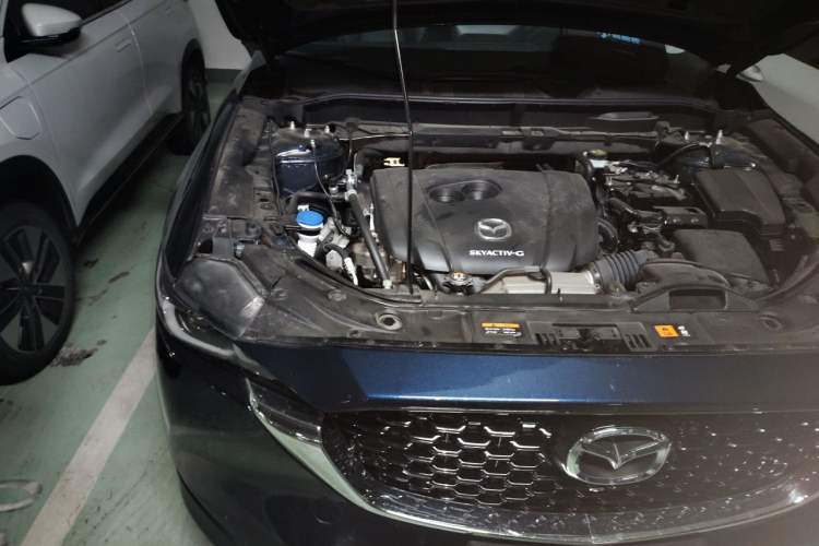 Used Mazda CX-5 2024 2.0L Automatic Two-Wheel Drive Comfort Version Engine Bay Right