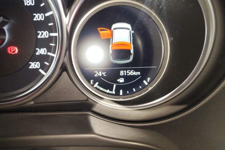 Used Mazda CX-5 2024 2.0L Automatic Two-Wheel Drive Comfort Version Odometer Close Up