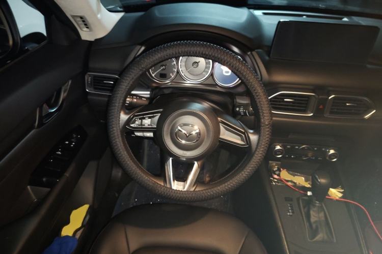 Used Mazda CX-5 2024 2.0L Automatic Two-Wheel Drive Comfort Version Steering Wheel
