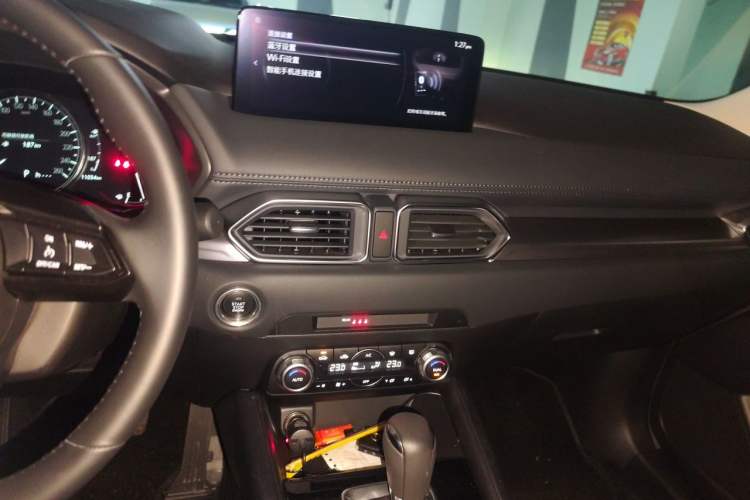 Used Mazda CX-5 2024 2.0L Automatic Two-Wheel Drive ZhiShang Version Audio And AC Panel