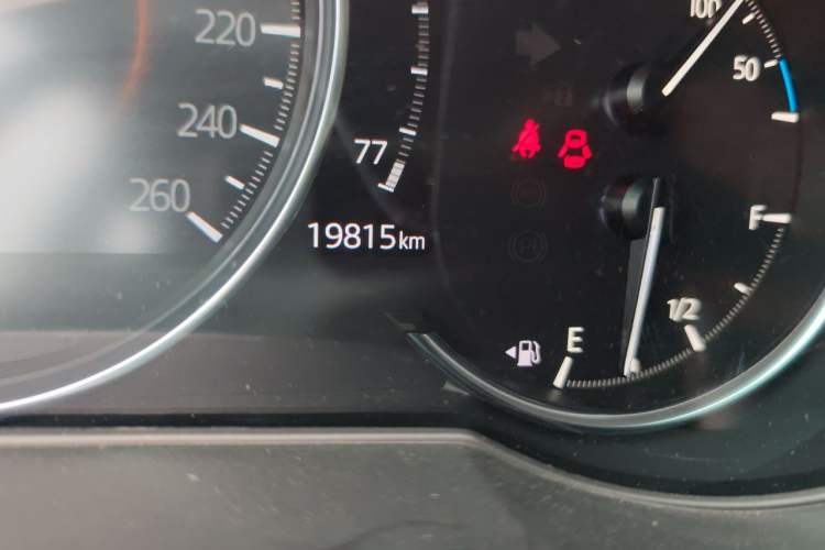 Used Mazda CX-5 2024 2.5L Automatic Two-Wheel Drive ZhiZun Version Odometer Close Up