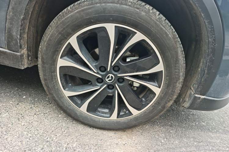 Used Mazda CX-5 2024 2.5L Automatic Two-Wheel Drive ZhiZun Version Right Front Wheel Hub